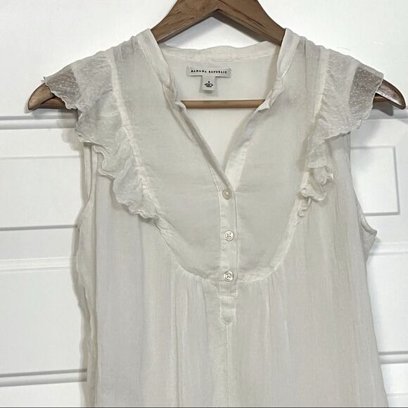 VTG Banana Republic Ivory Swiss Dot 100% Silk Chiffon Flutter Sleeveless Top S - Picture 2 of 12